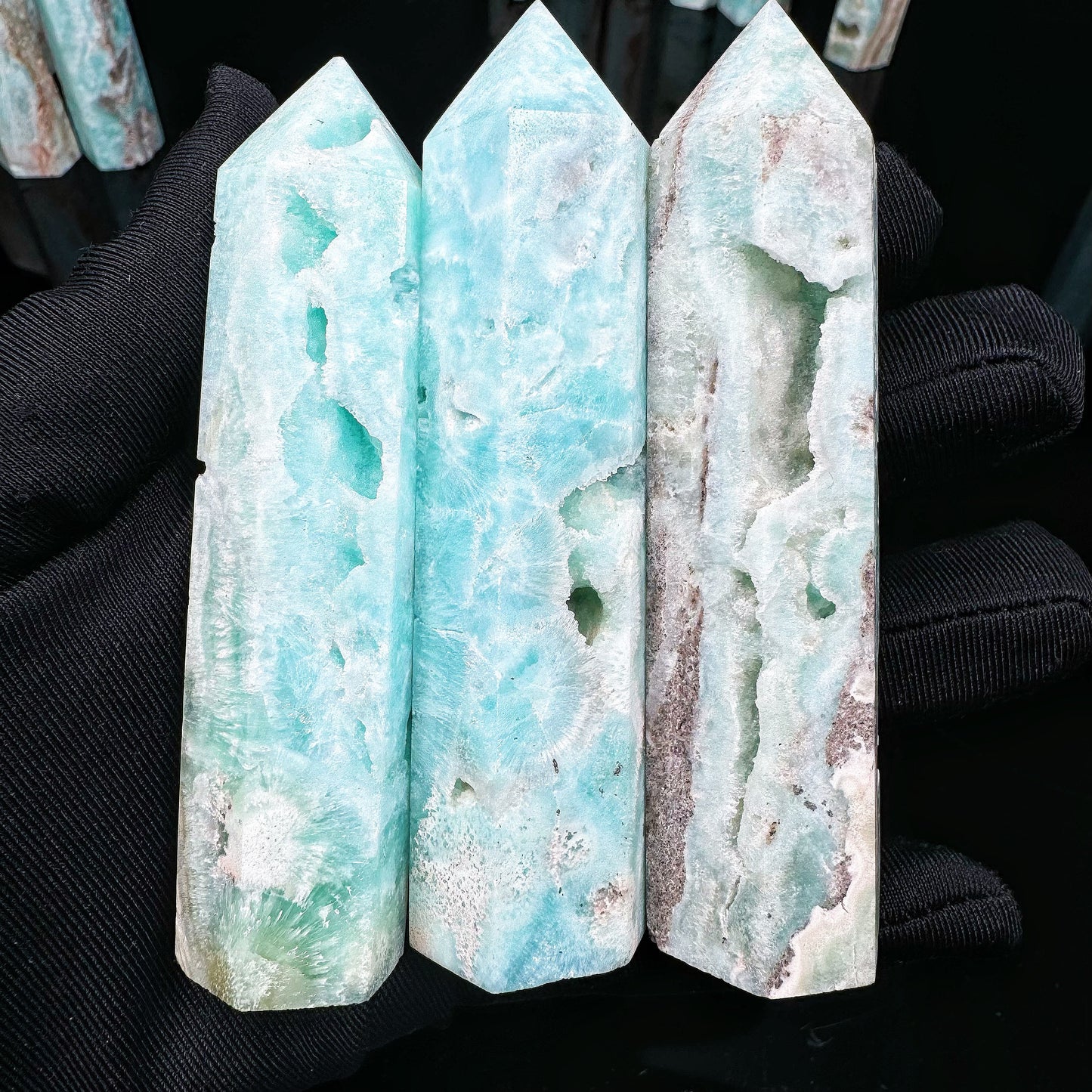Natural Blue heterogeneous single pointed column Heal ing Gemstone Home Decor