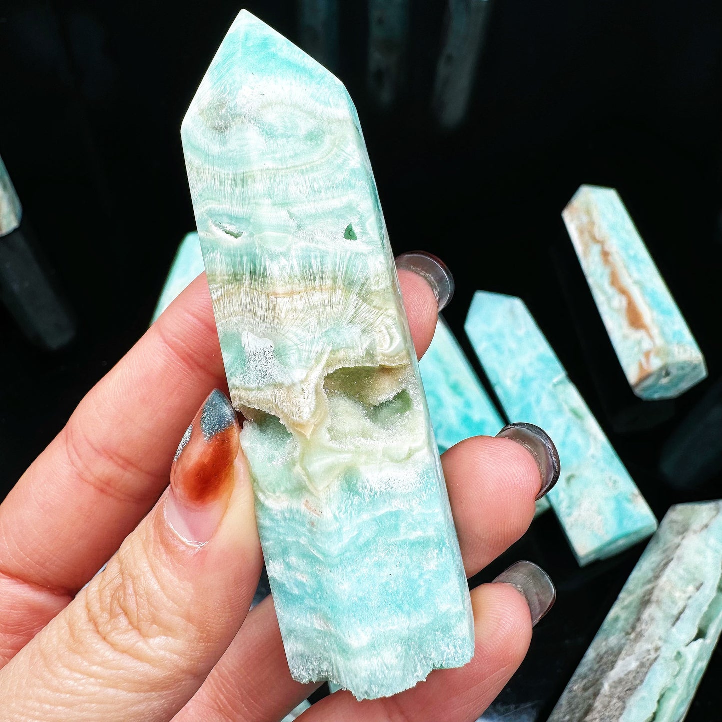Natural Blue heterogeneous single pointed column Heal ing Gemstone Home Decor