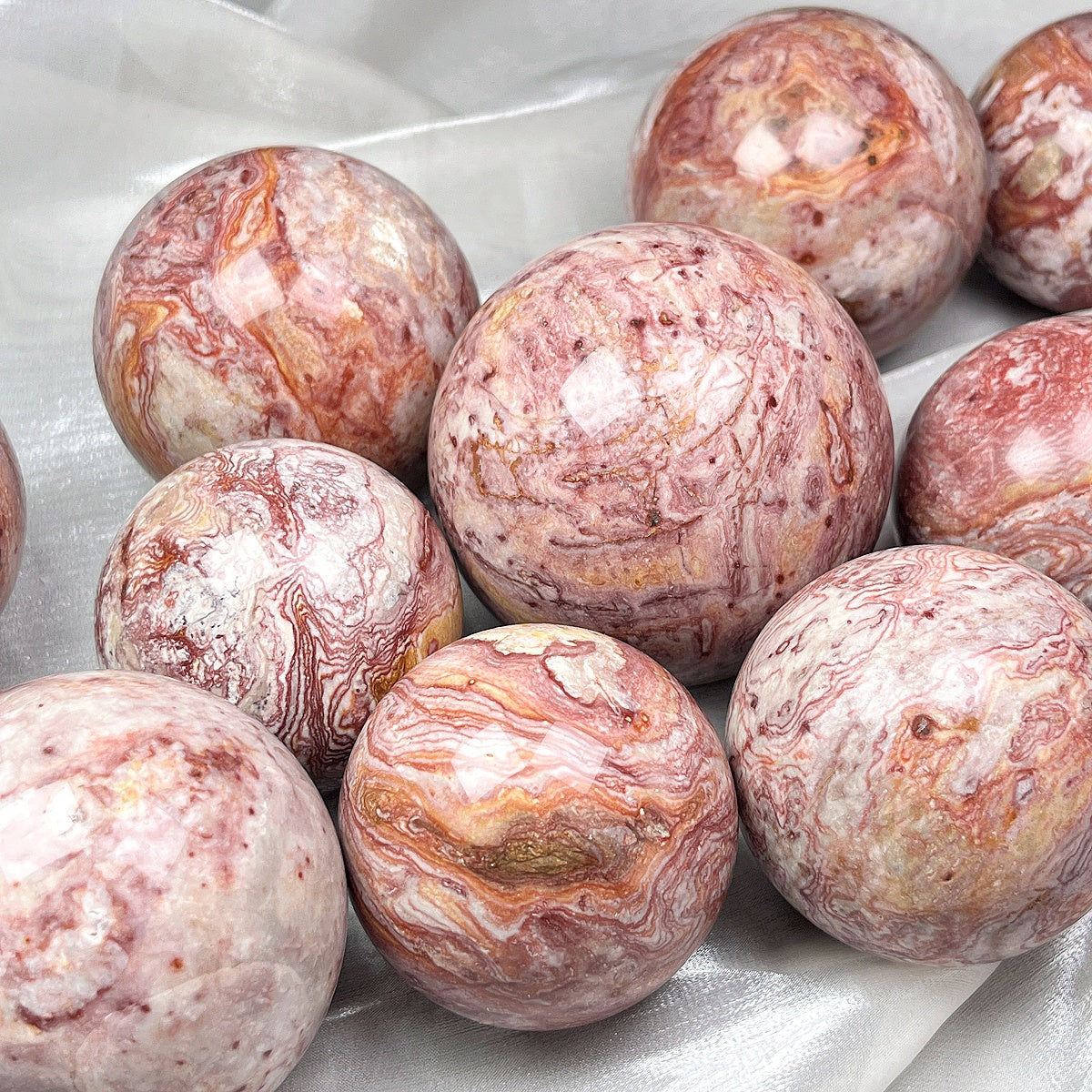 Natural Red patterned Mexican agate ball Heal ing Gemstone Home Decor