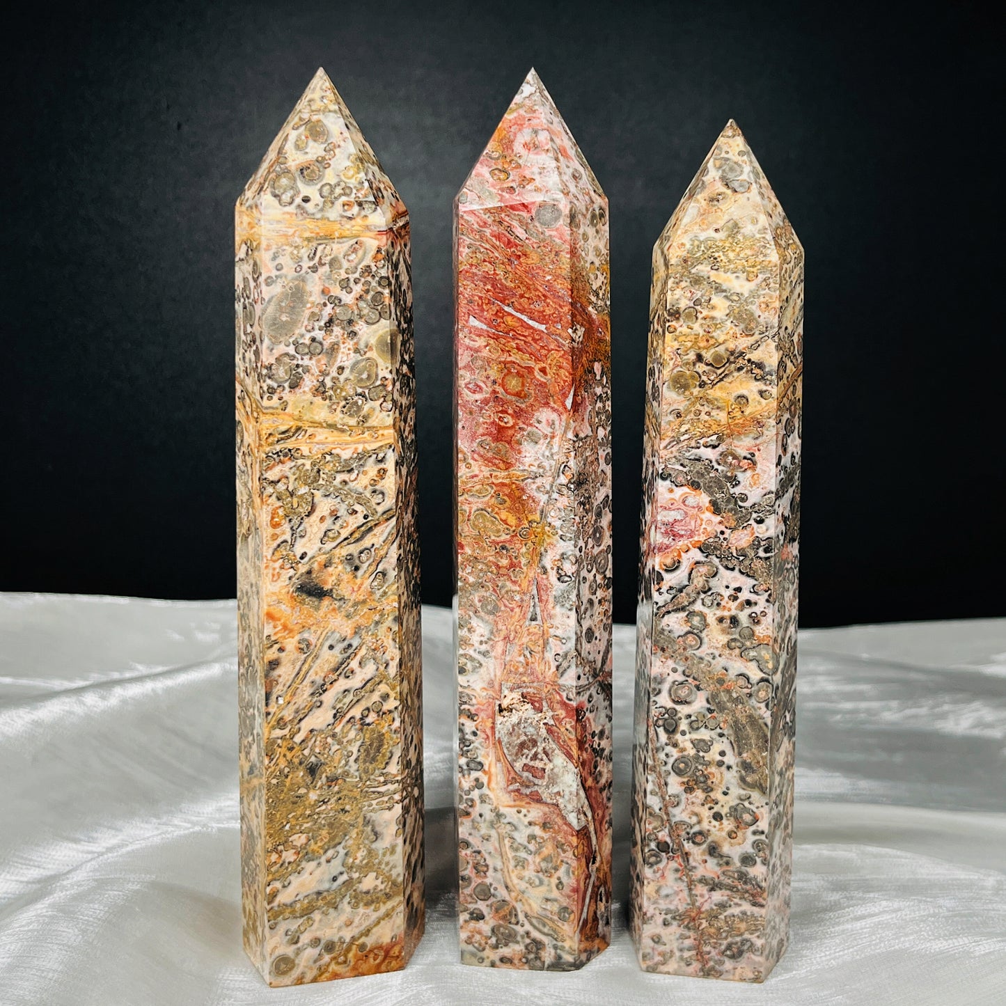 Natural Leopard print single pointed pillar Heal ing Gemstone Home Decor