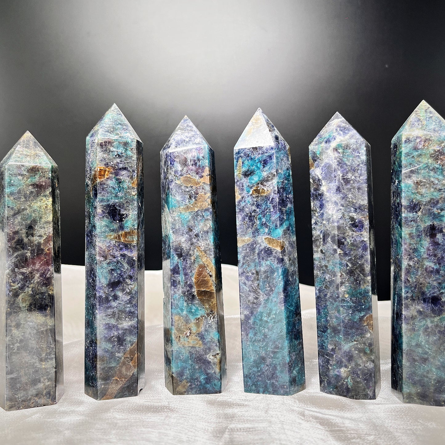 Natural Cordierite single pointed column Heal ing Gemstone Home Decor