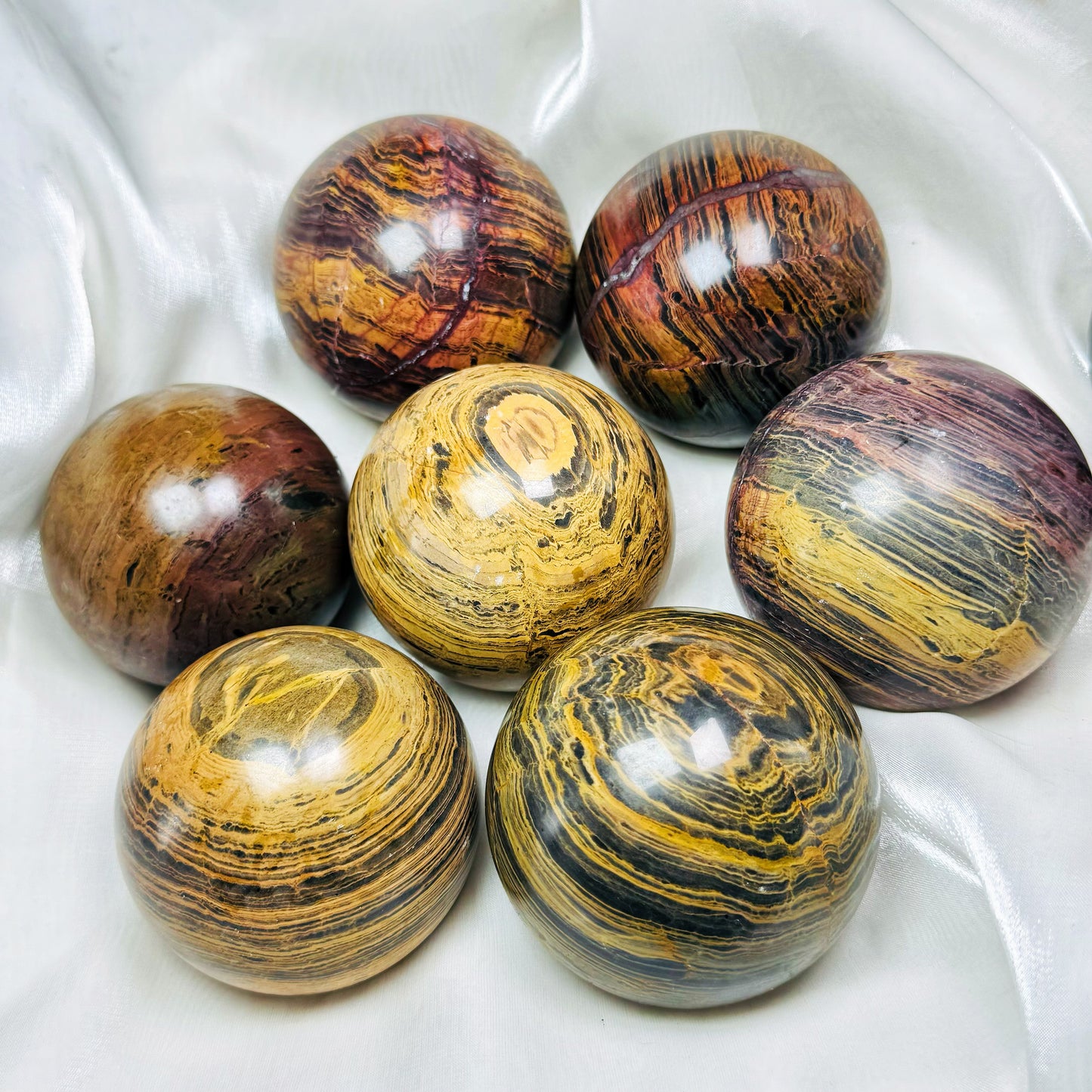Natural Black yellow patterned stone ball Heal ing Gemstone Home Decor