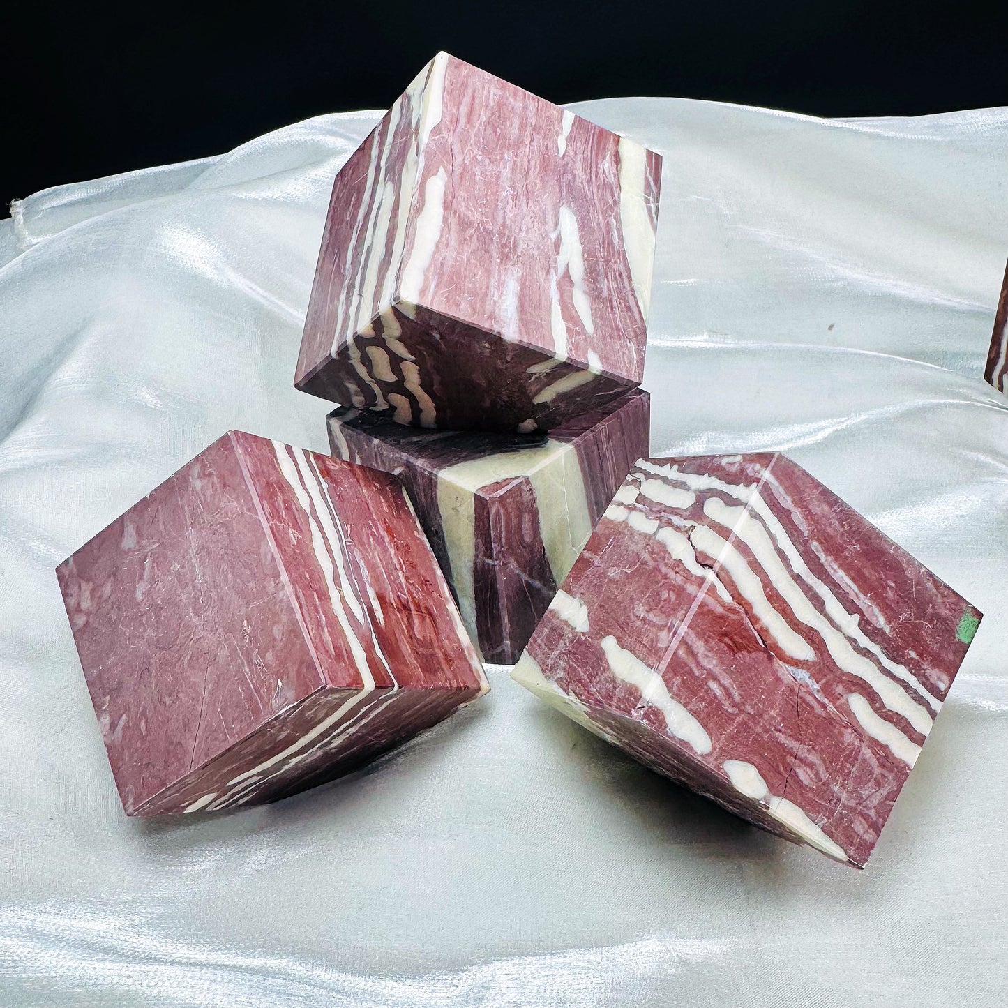 Natural Red Zebra Stone Cube Heal ing Gemstone Home Decor
