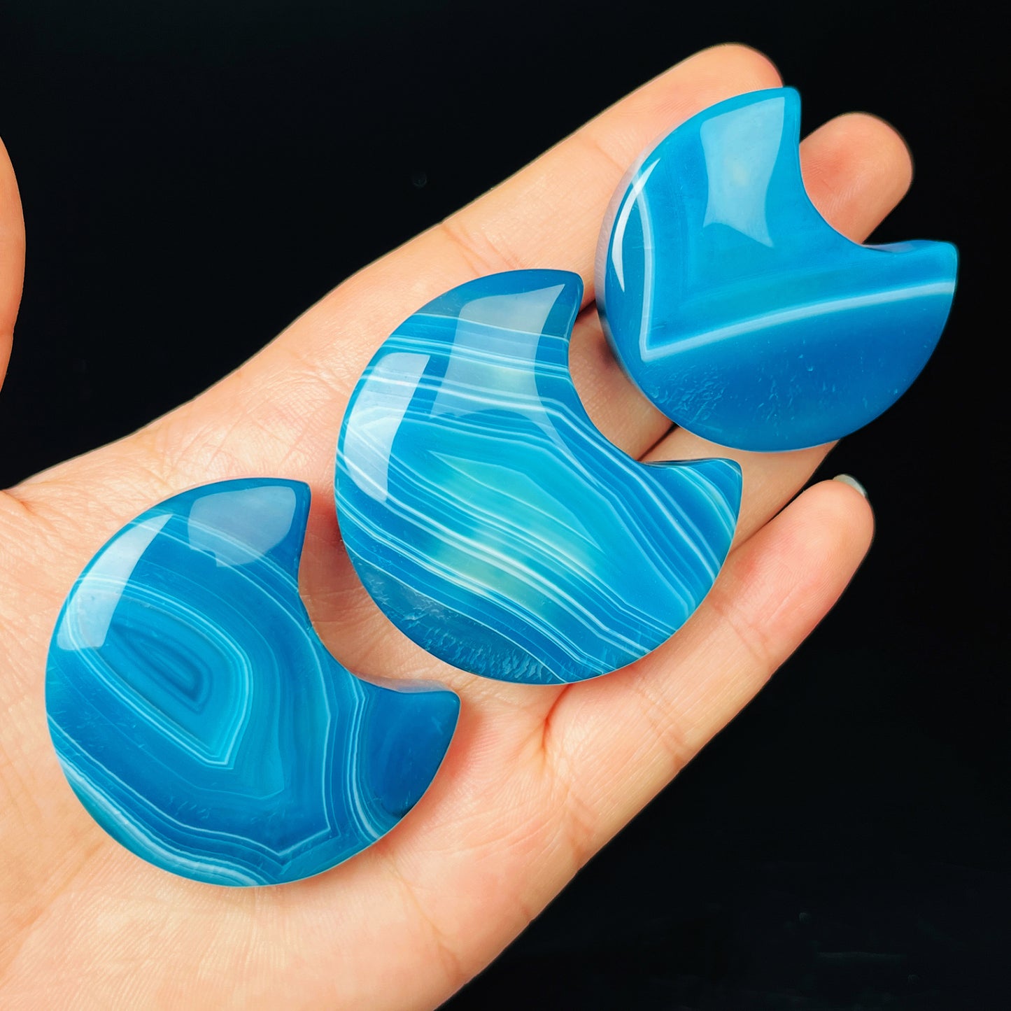 Natural Blue Wrapped Silk Agate Moon Heal ing Gemstone Home Decor