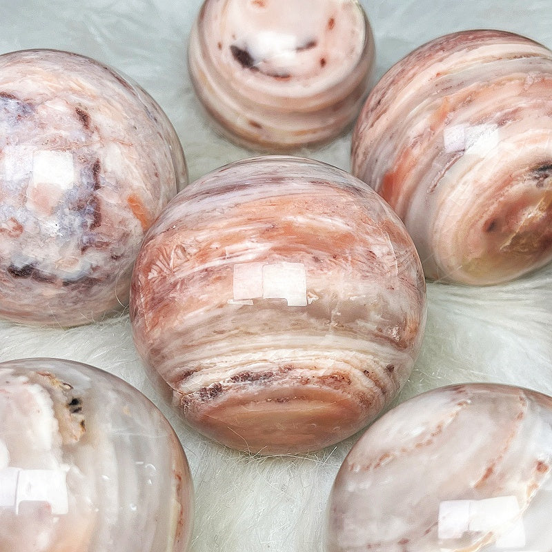 Natural Peach blossom agate ball Heal ing Gemstone Home Decor