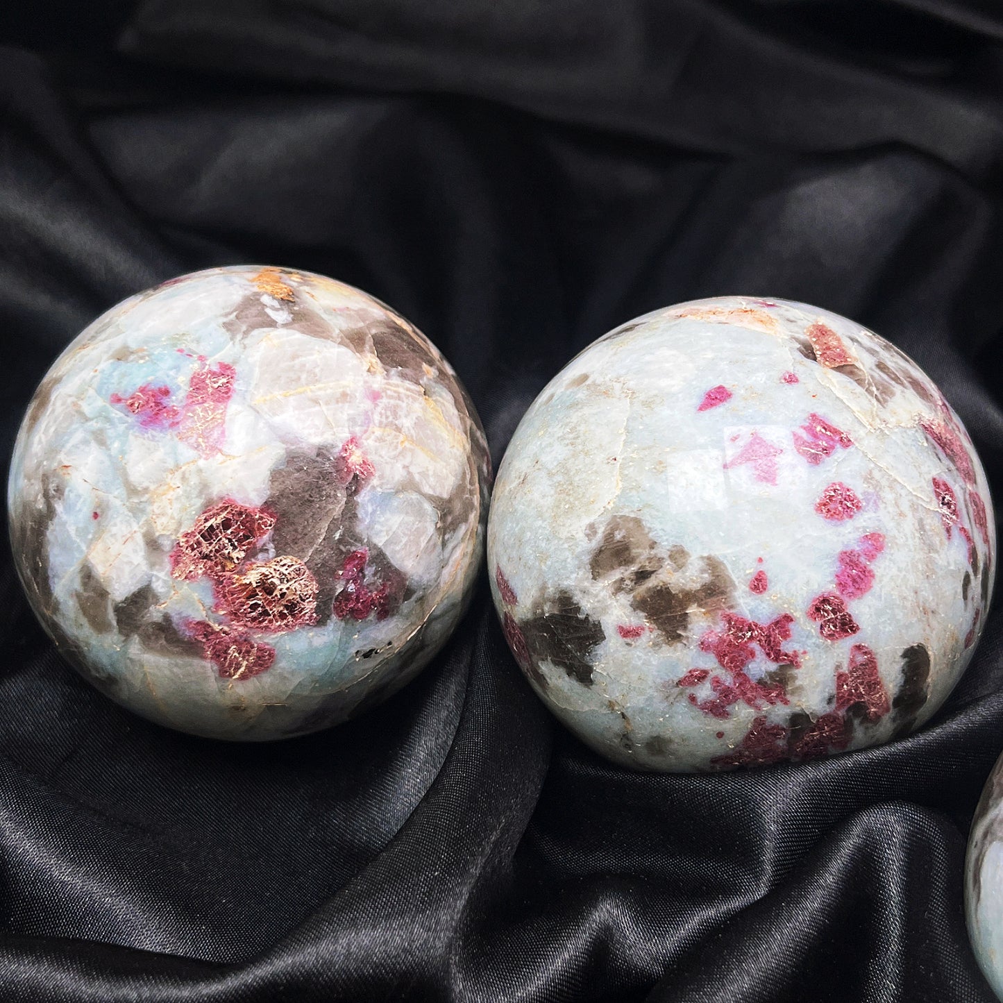 Natural Meiyun Stone Ball Heal ing Gemstone Home Decor
