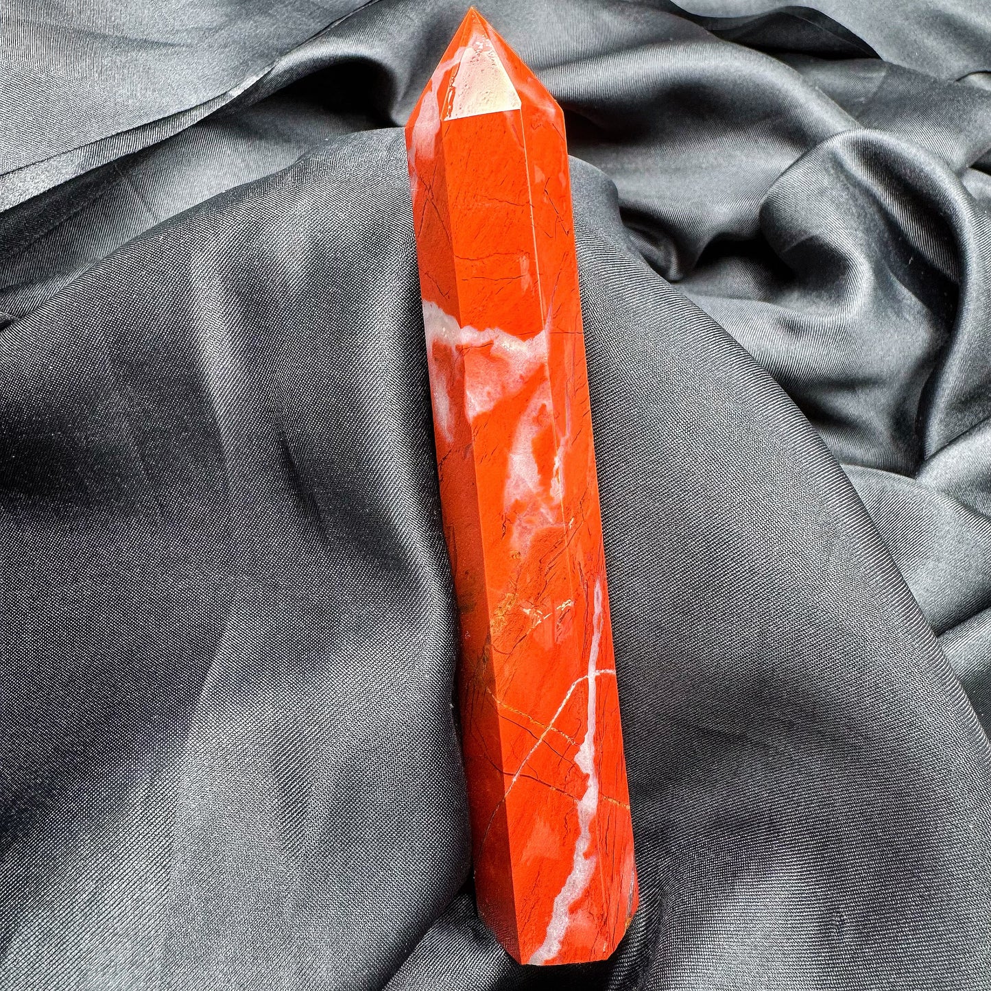 Natural Red jade single pointed pillar Heal ing Gemstone Home Decor