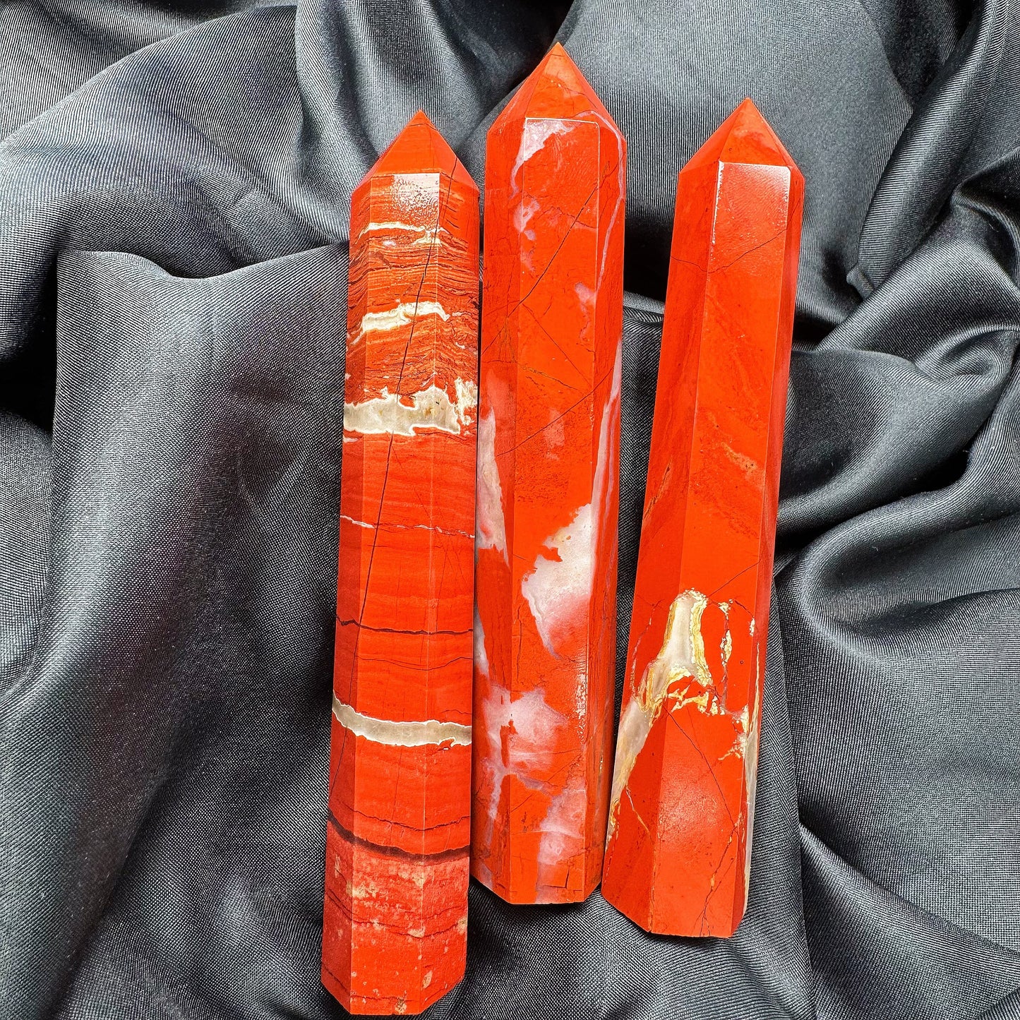 Natural Red jade single pointed pillar Heal ing Gemstone Home Decor