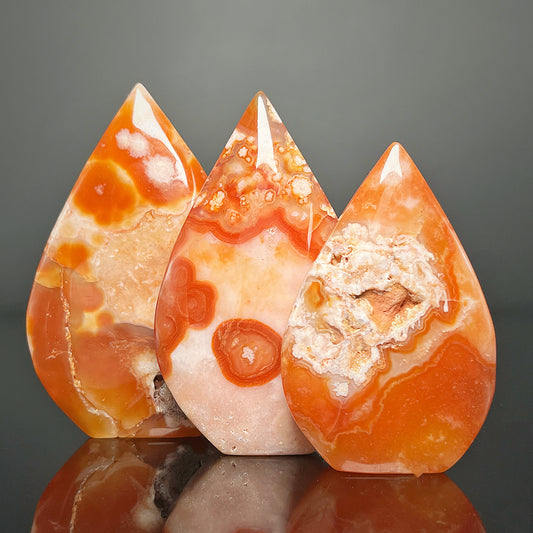 Natural Red cherry blossom agate ornament Heal ing Gemstone Home Decor