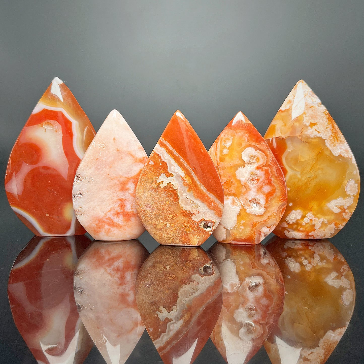Natural Red cherry blossom agate ornament Heal ing Gemstone Home Decor