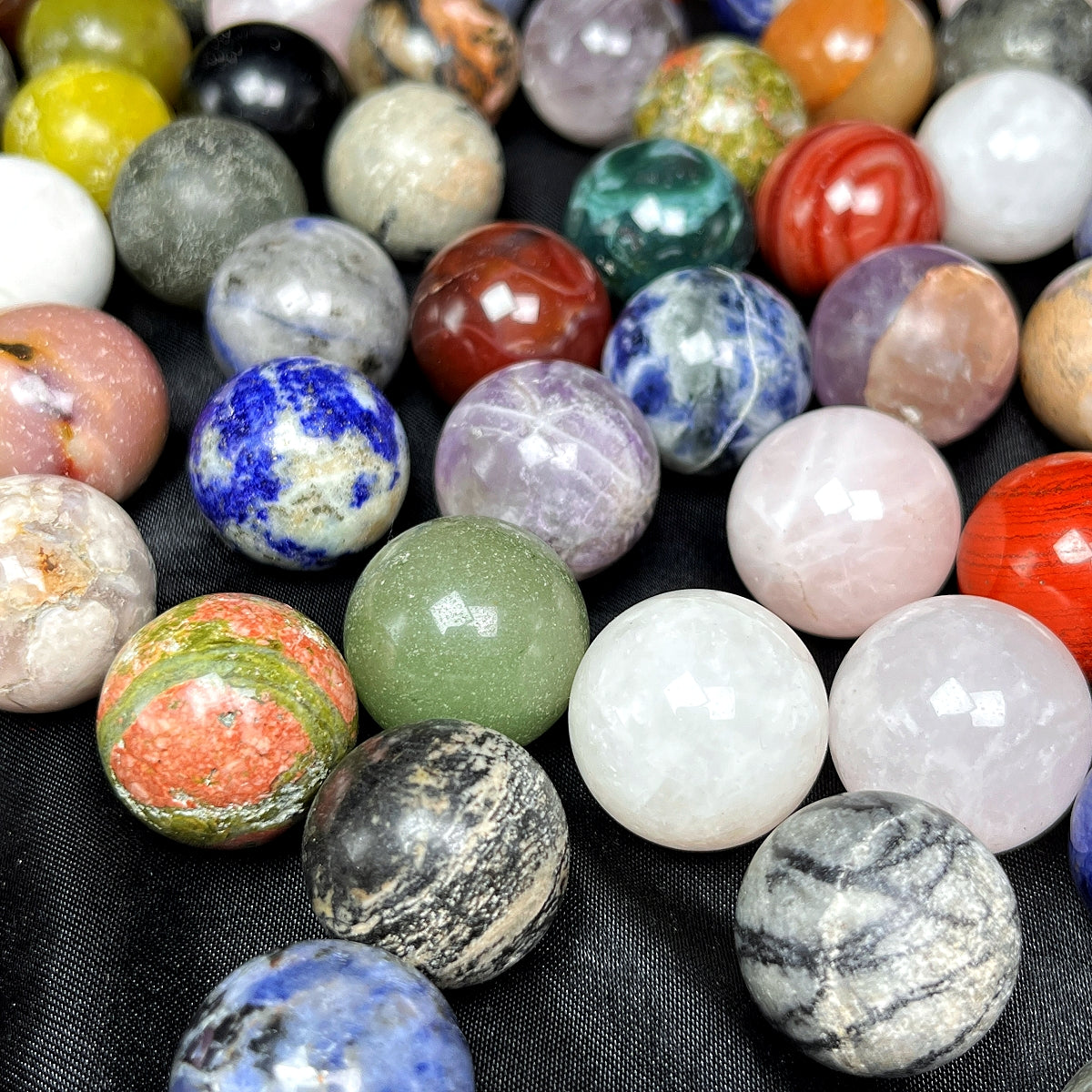 Natural Mixed material crystal ball Heal ing Gemstone Home Decor