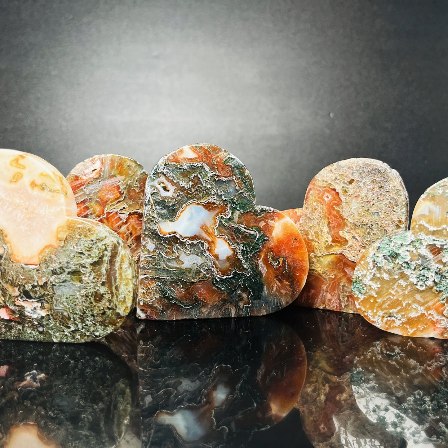 Natural Red Water Grass Agate Carving  Gemstone Home Decor
