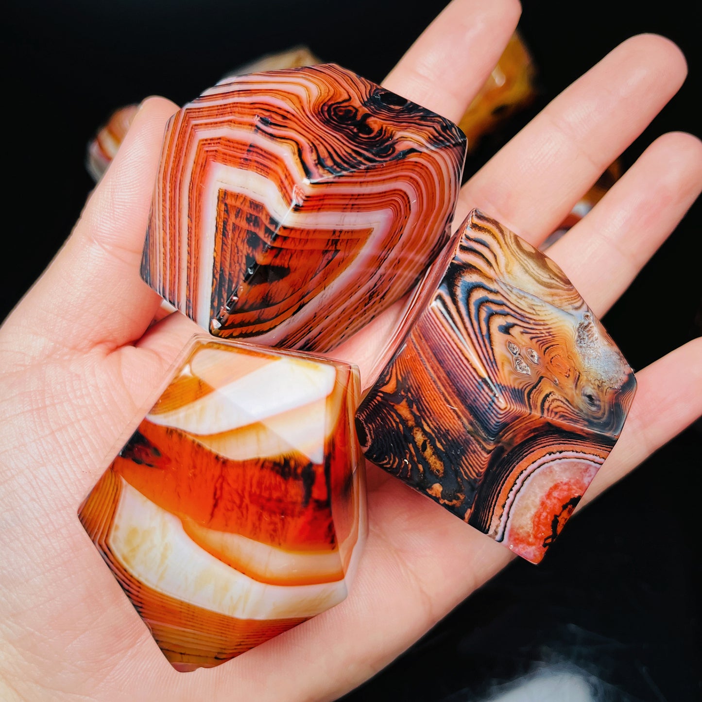 Natural Black and red wrapped agate rolling stone Heal ing Gemstone Home Decor