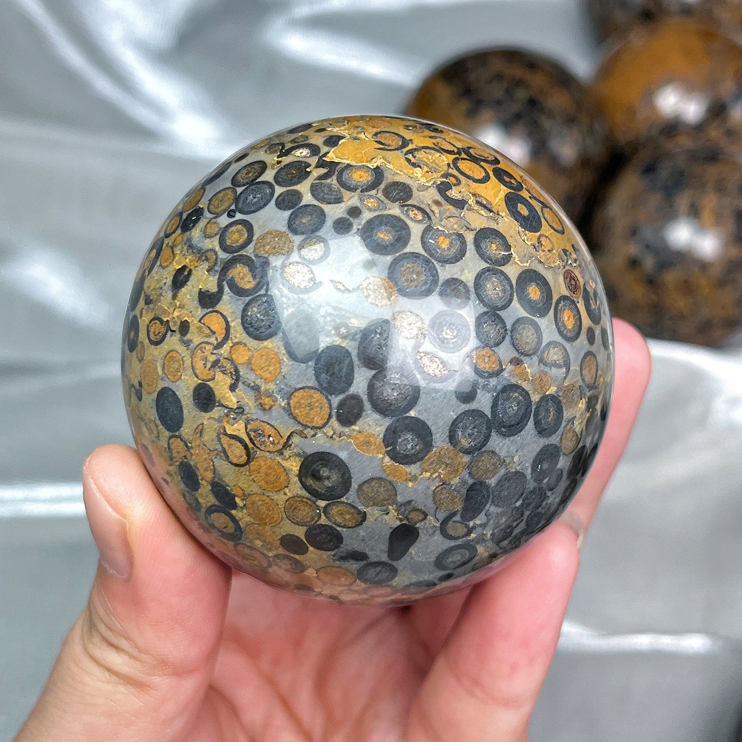 Natural Black Panther Pattern Stone Ball Heal ing Gemstone Home Decor