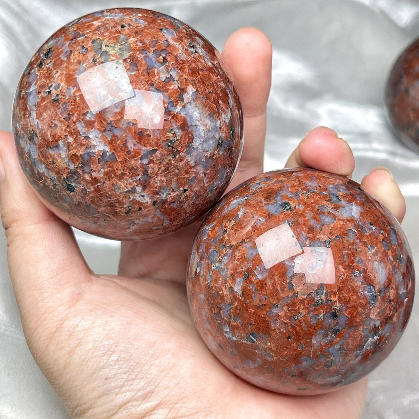 Natural Red violet ball Heal ing Gemstone Home Decor