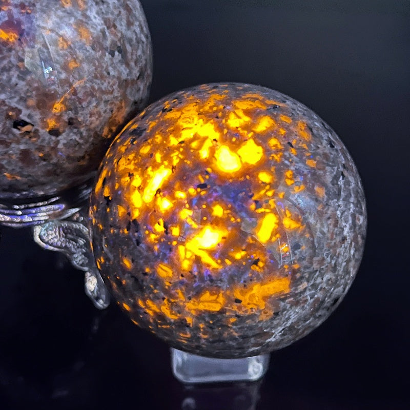 Natural Flame Stone Ball Heal ing Gemstone Home Decor