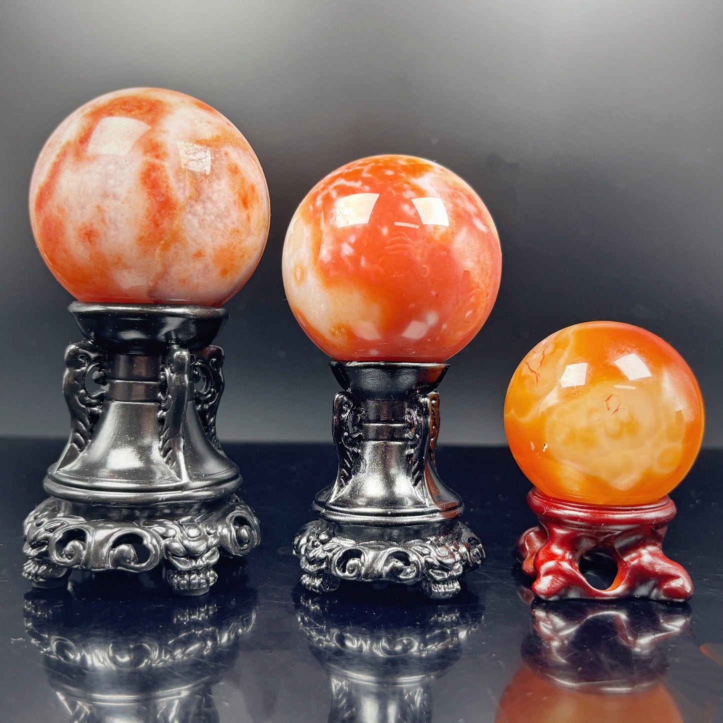 Natural Red cherry blossom agate ball Heal ing Gemstone Home Decor