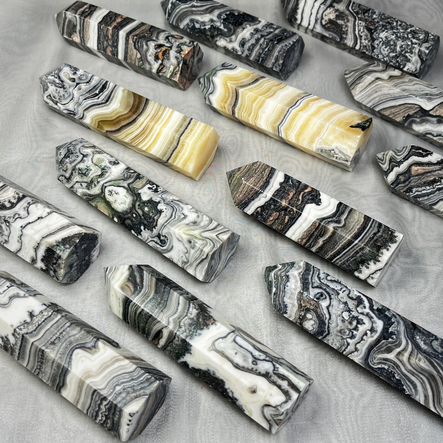 Natural Black pattern square solution single pointed column Heal ing Gemstone Home Decor