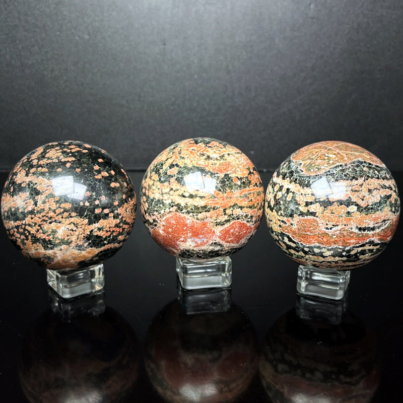 Natural Black and red leopard print stone ball Heal ing Gemstone Home Decor