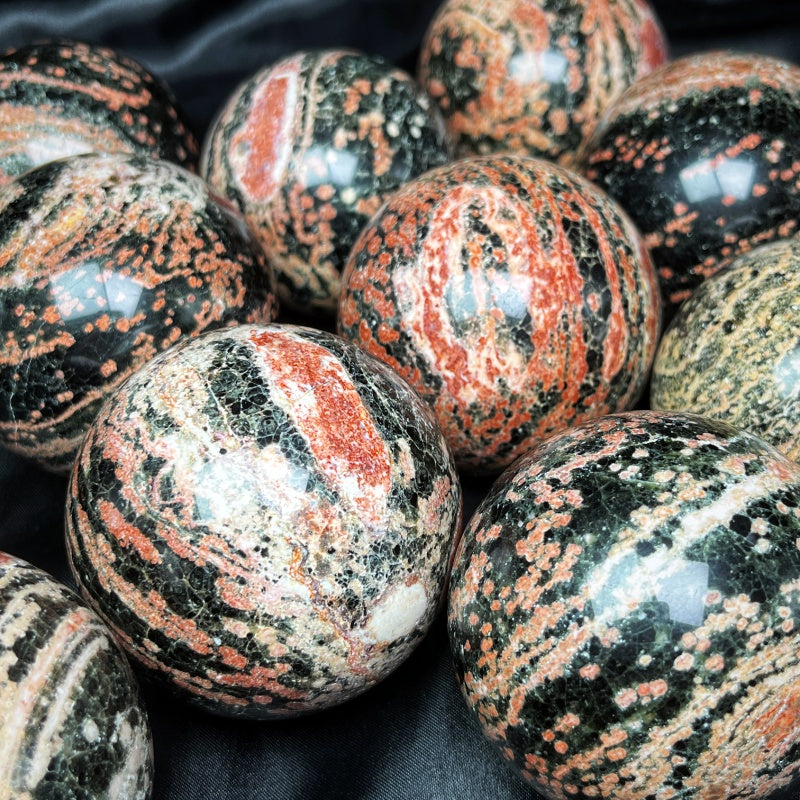 Natural Black and red leopard print stone ball Heal ing Gemstone Home Decor