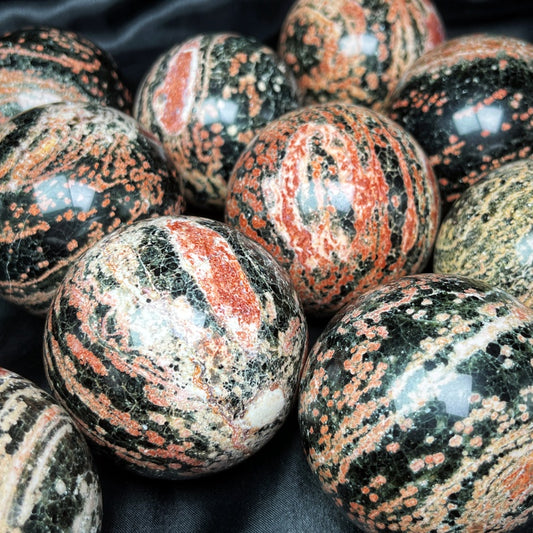 Natural Black and red leopard print stone ball Heal ing Gemstone Home Decor