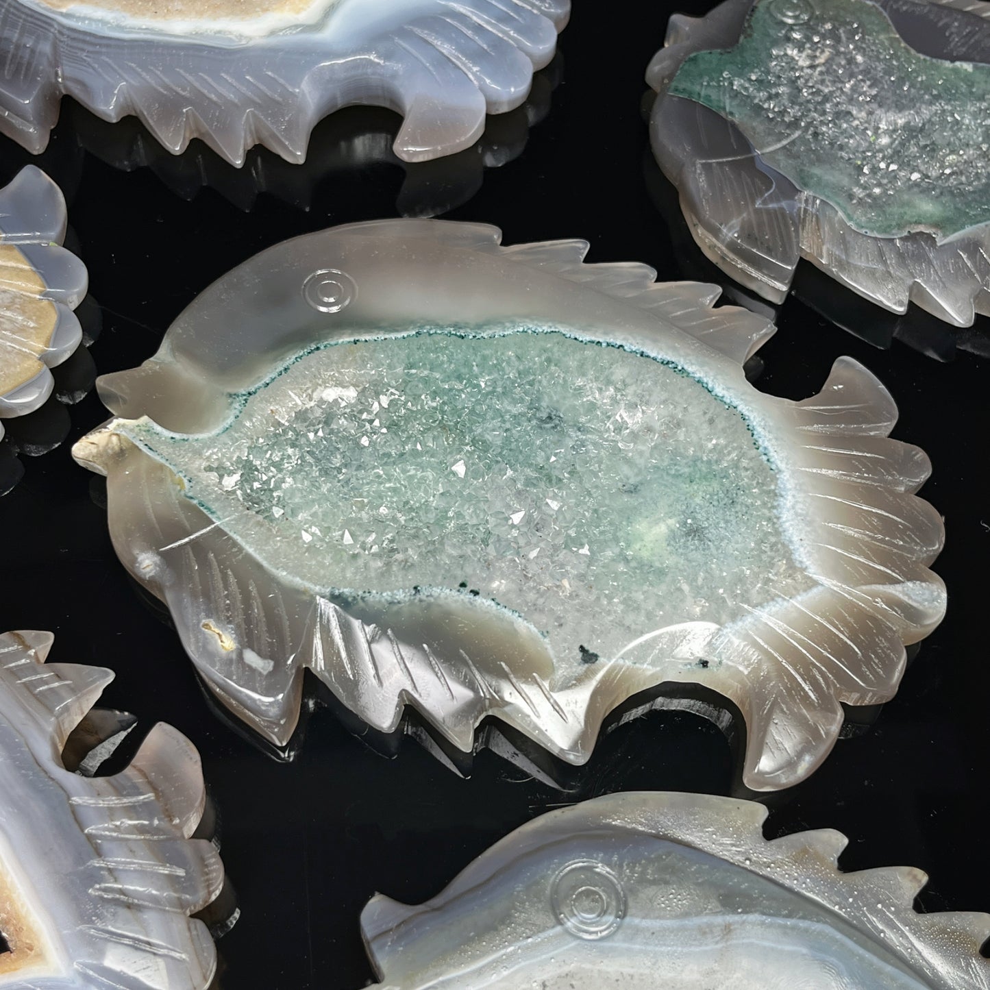 Natural Crystal Cave Agate Carving Fish Heal ing Gemstone Home Decor