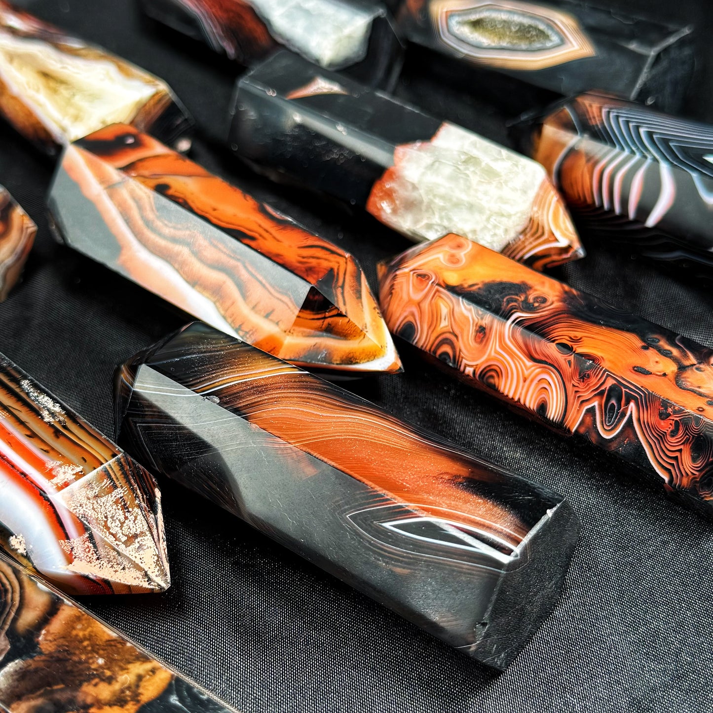 Natural Black and red wrapped agate pillar Heal ing Gemstone Home Decor
