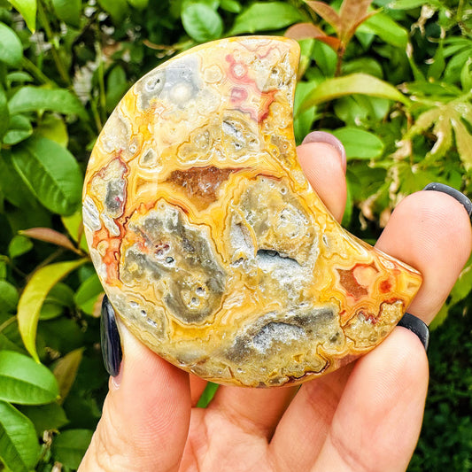 Natural Crazy Agate Moon Heal ing Gemstone Home Decor