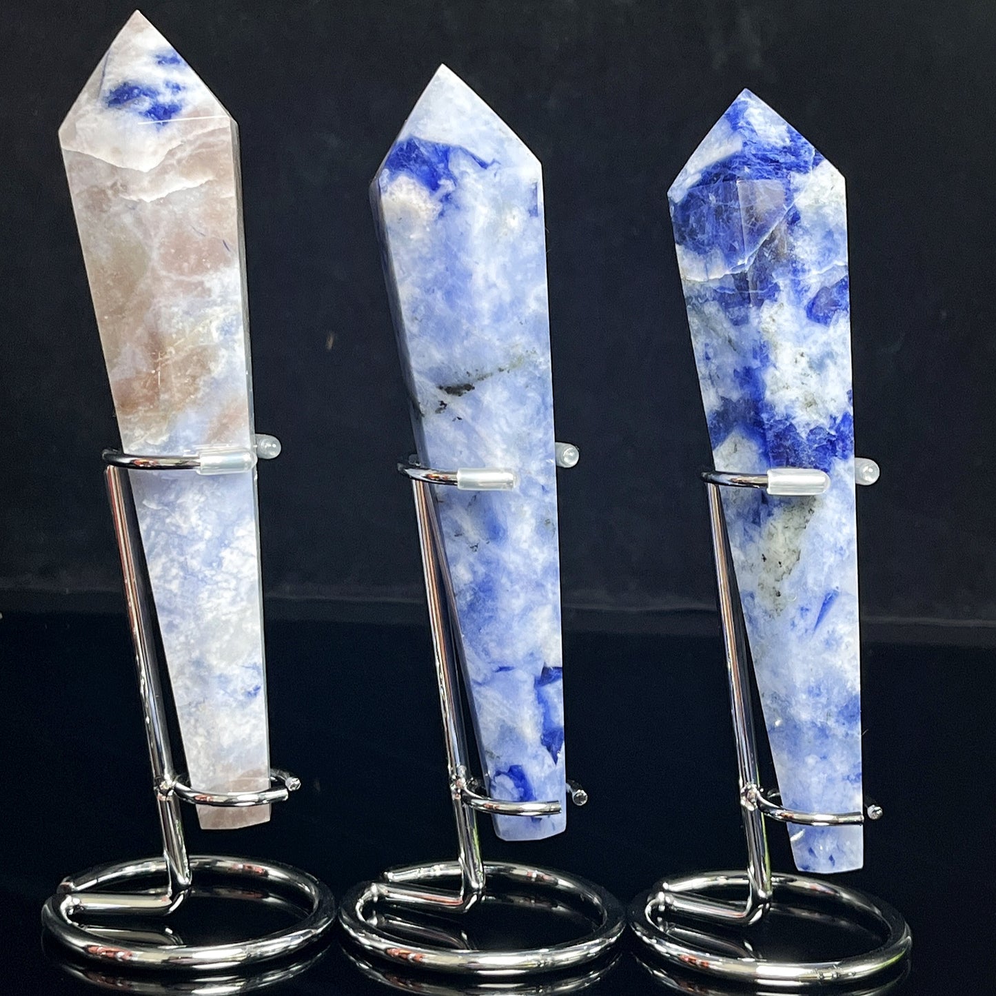 Natural Fluorescent Blue Striped Stone Staff Heal ing Gemstone Home Decor