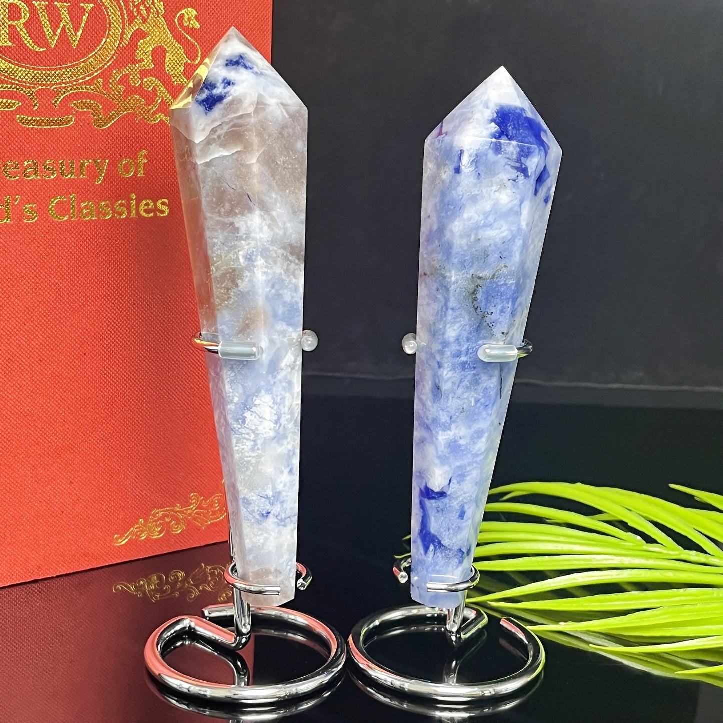 Natural Fluorescent Blue Striped Stone Staff Heal ing Gemstone Home Decor
