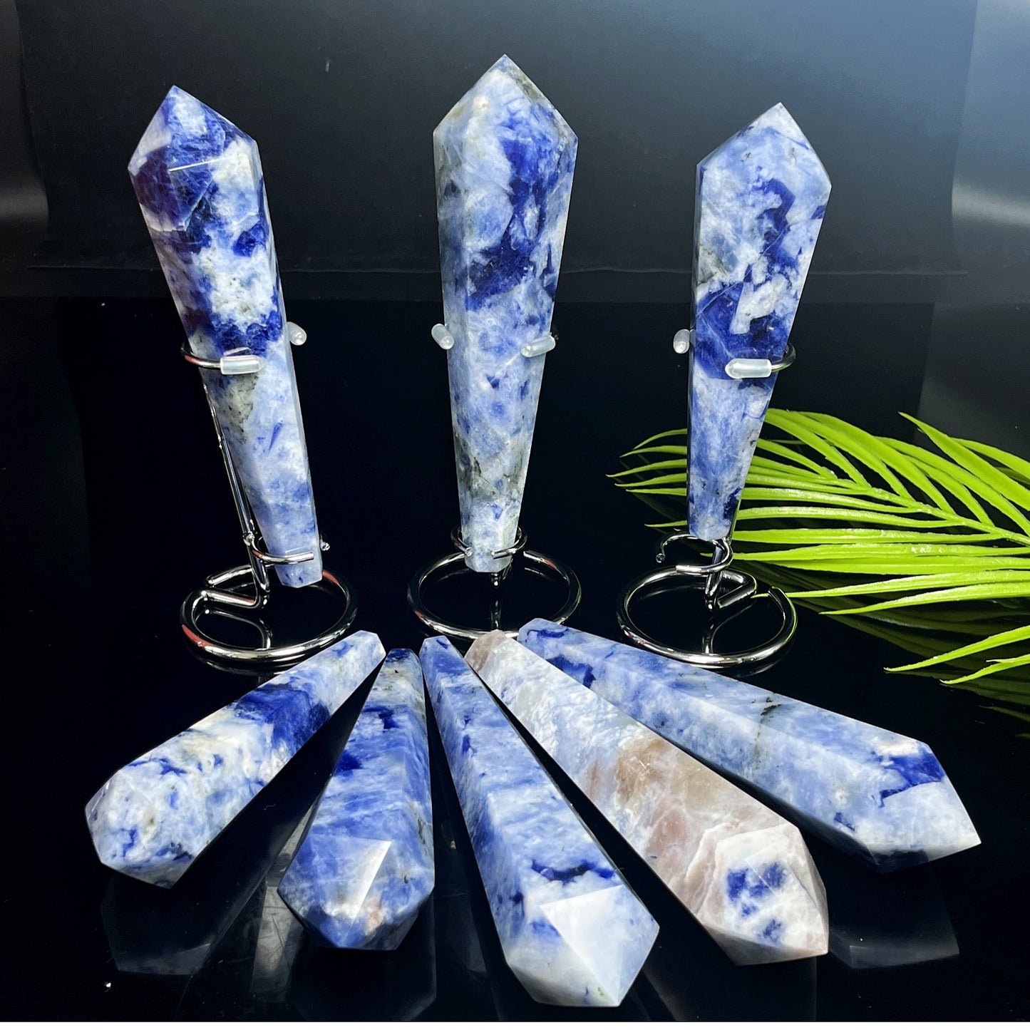 Natural Fluorescent Blue Striped Stone Staff Heal ing Gemstone Home Decor