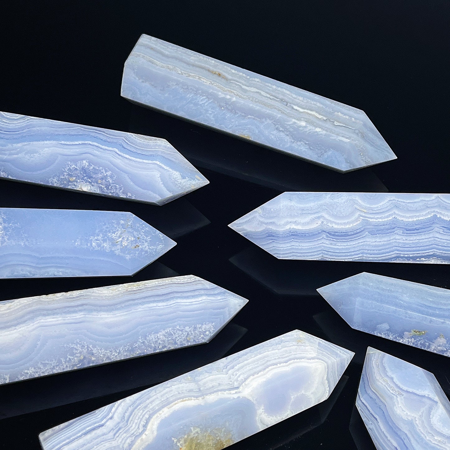 Natural Blue patterned agate single pointed pillar Heal ing Gemstone Home Decor