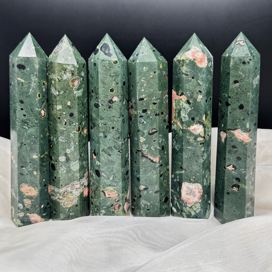 Natural Green Lotus Single Pointed Column Heal ing Gemstone Home Decor