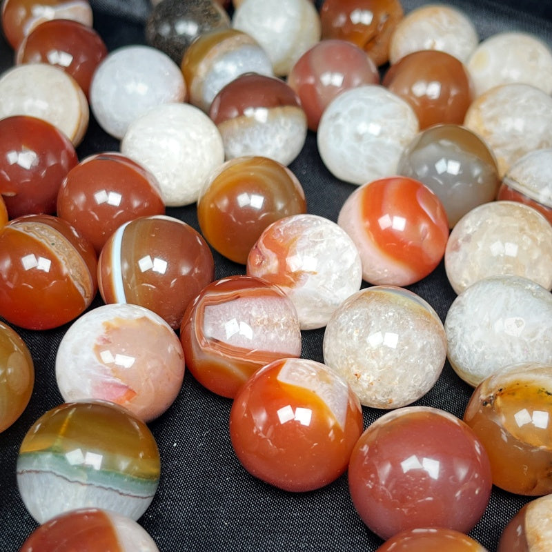 Natural Red wrapped agate ball Heal ing Gemstone Home Decor