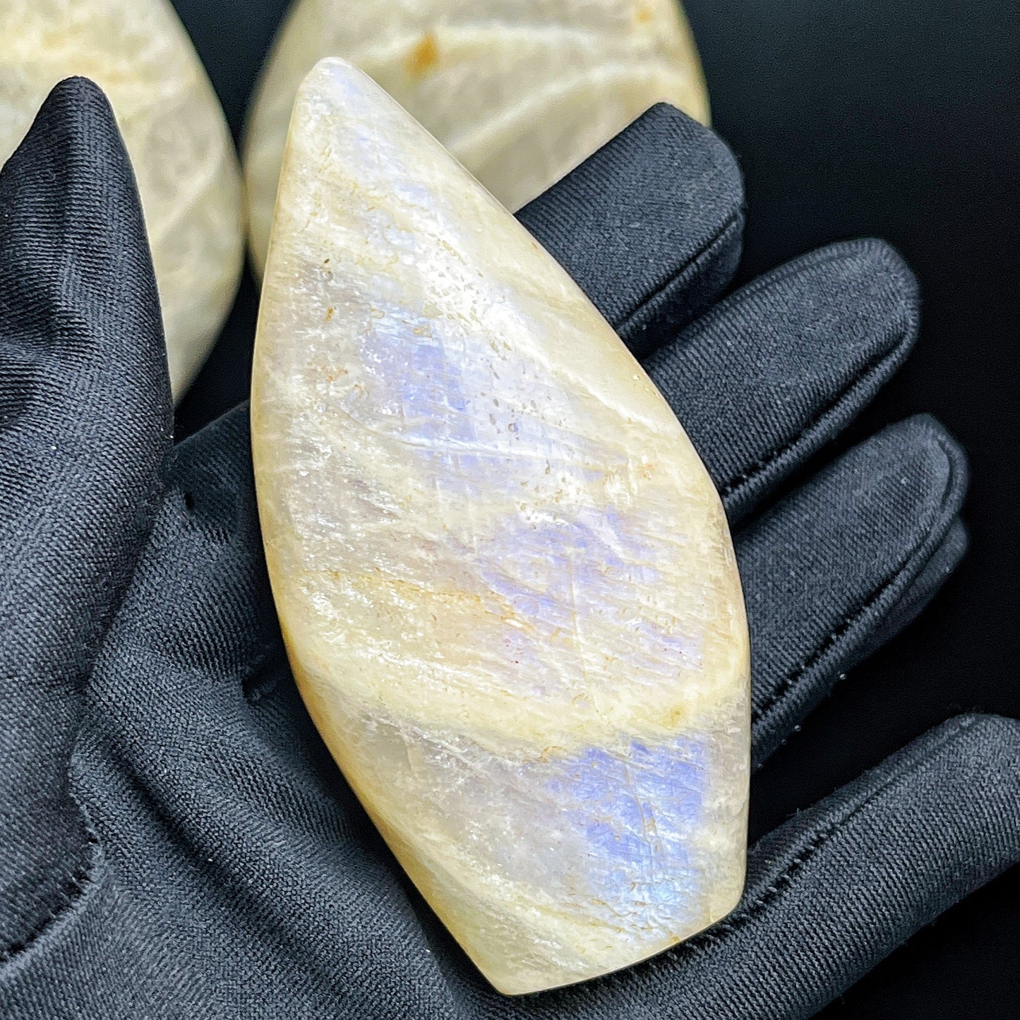 Natural Moonstone Sculpture Heal ing Gemstone Home Decor