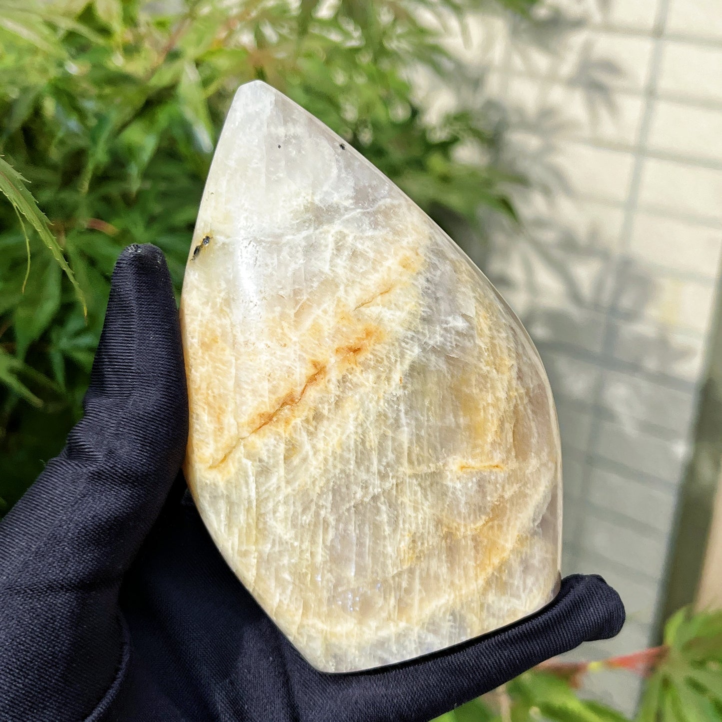 Natural Moonstone Sculpture Heal ing Gemstone Home Decor