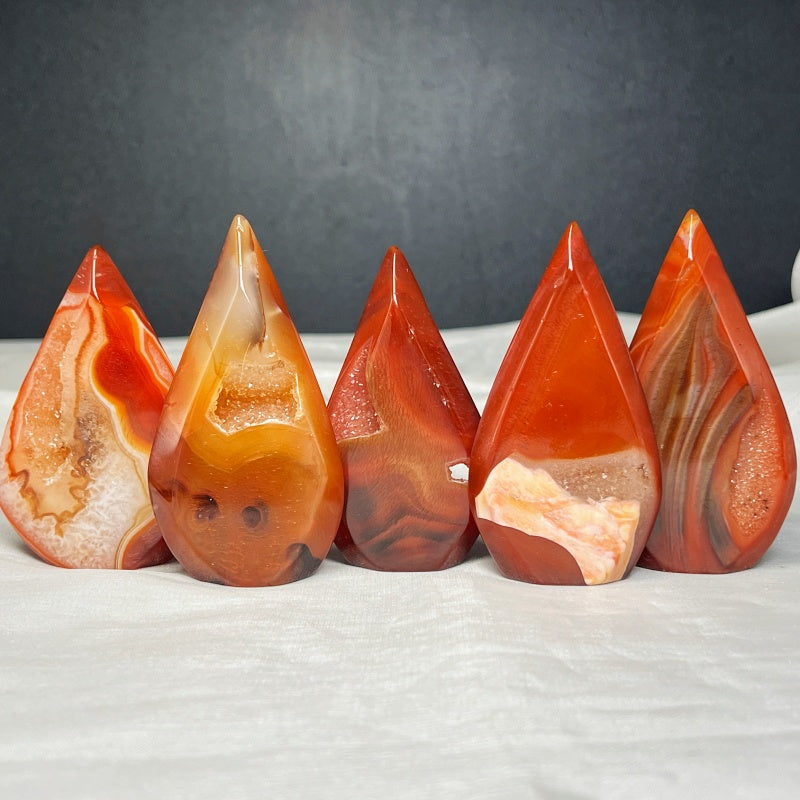 Natural Crystal Cave Red Agate Ornament Heal ing Gemstone Home Decor