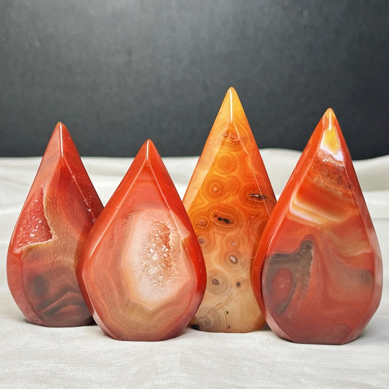 Natural Crystal Cave Red Agate Ornament Heal ing Gemstone Home Decor