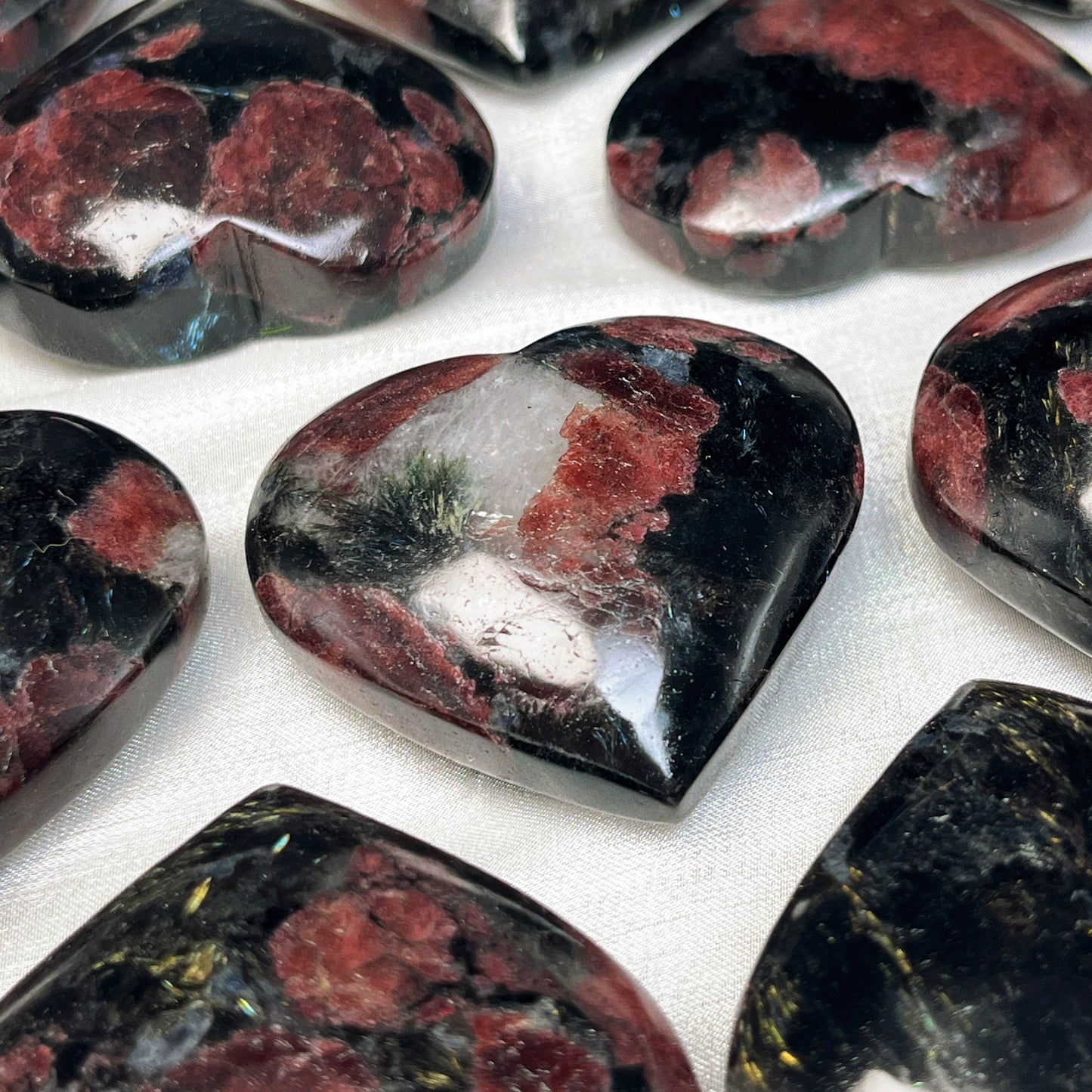 Natural Garnet carved heart Heal ing Gemstone Home Decor