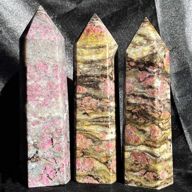 Natural Red Treasure Thousand Layer Stone Pillar Heal ing Gemstone Home Decor