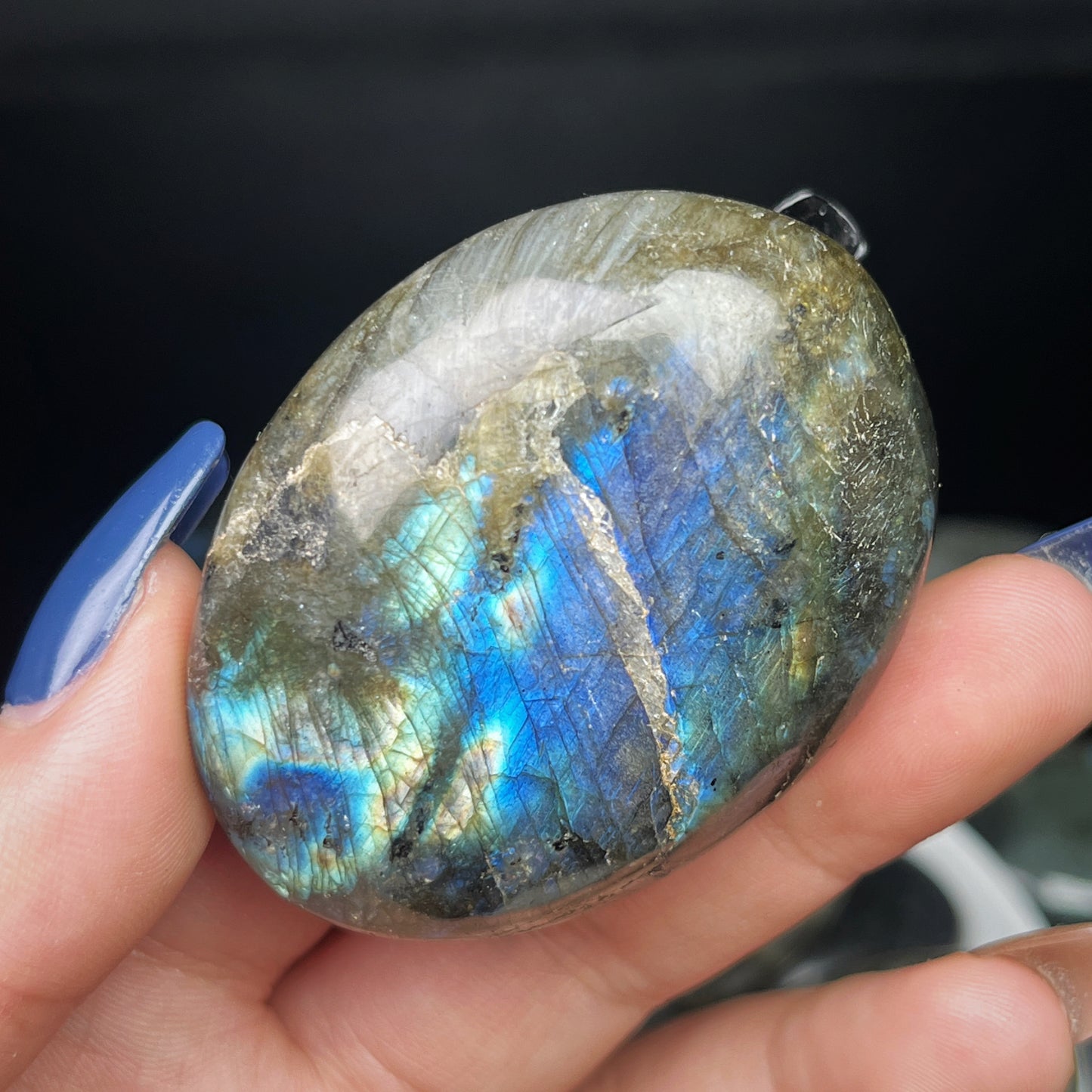 Natural Blue Light Stretching Stone Play  Heal ing Gemstone Home Decor