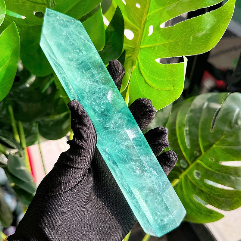Natural Green Firefly Stone Pillar Heal ing Gemstone Home Decor