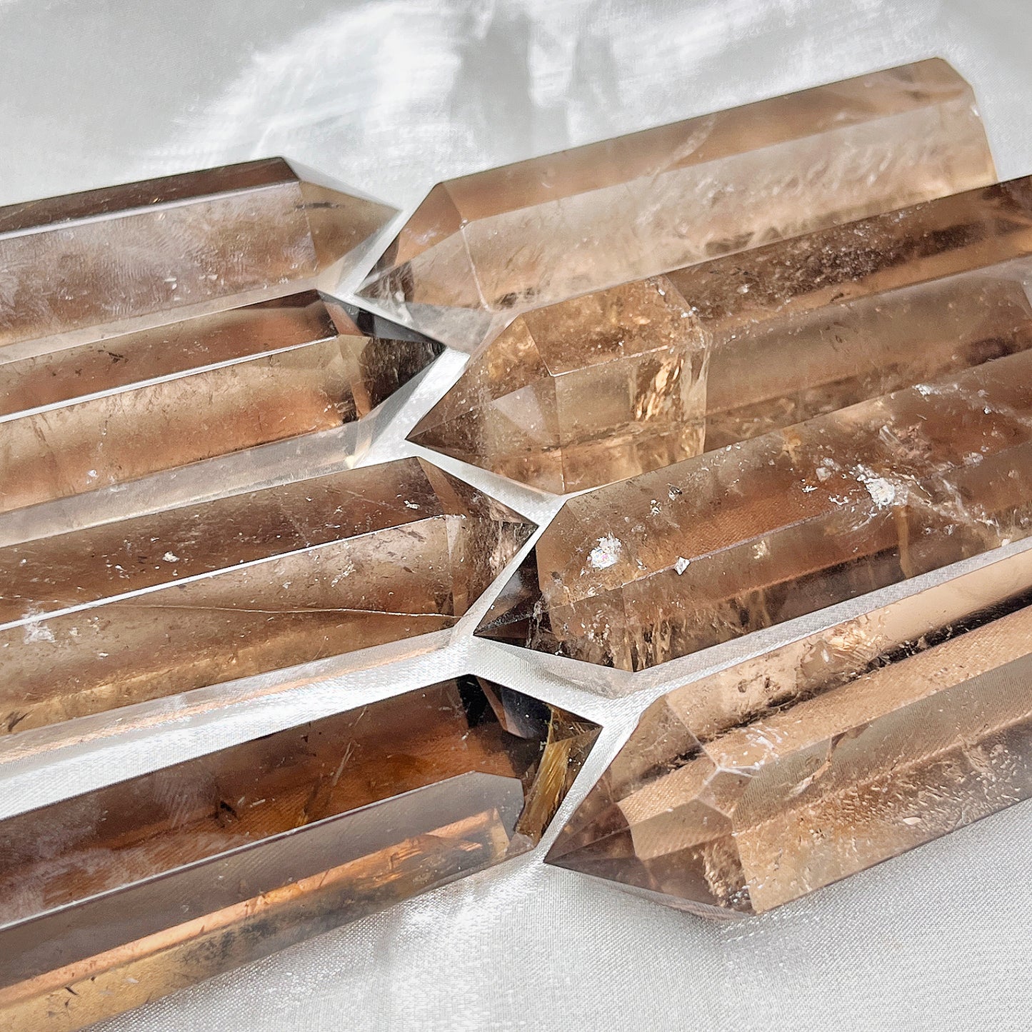 Natural Tea crystal single pointed pillar Heal ing Gemstone Home Decor