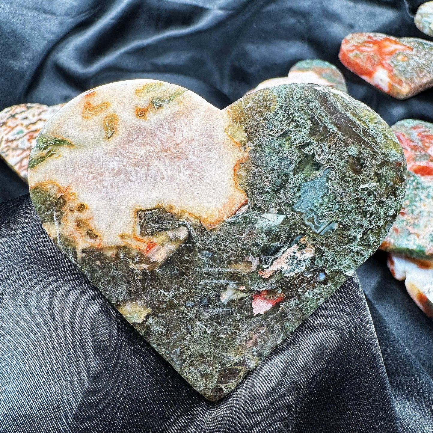 Natural Red Water Grass Agate Love Heal ing Gemstone Home Decor