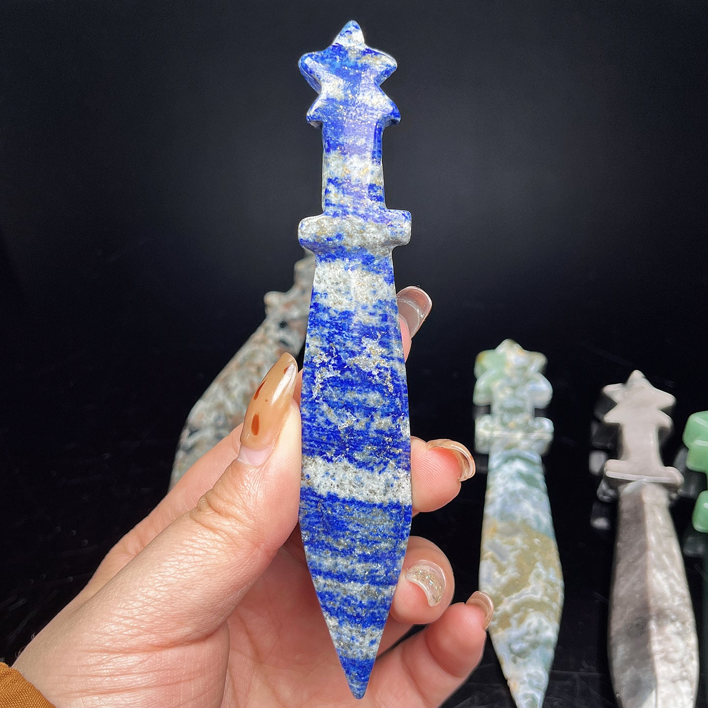 Natural Mixed material carving dagger Heal ing Gemstone Home Decor