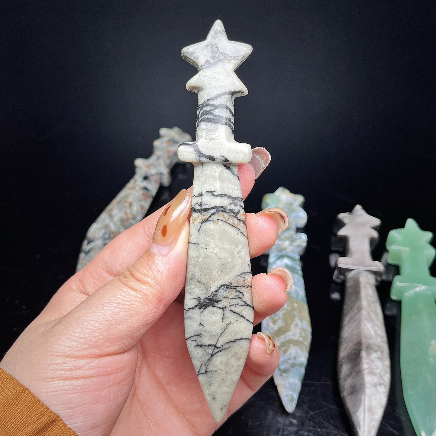 Natural Mixed material carving dagger Heal ing Gemstone Home Decor