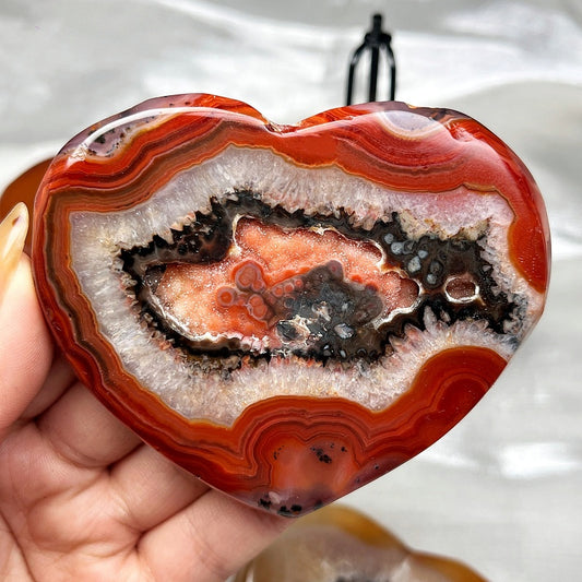 Natural Crystal Cave Red Agate Love  Heal ing Gemstone Home Decor
