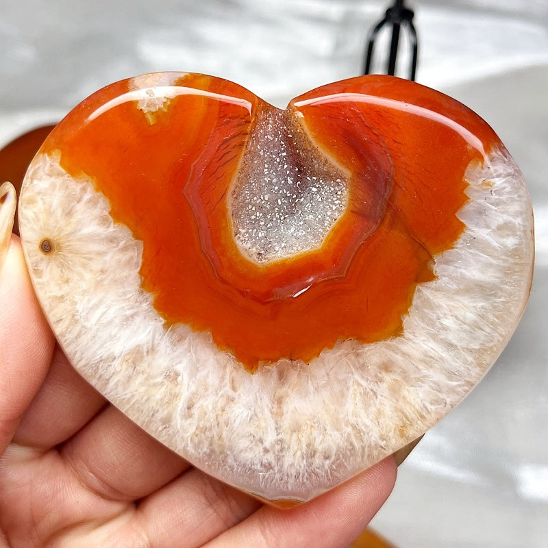 Natural Crystal Cave Red Agate Love  Heal ing Gemstone Home Decor