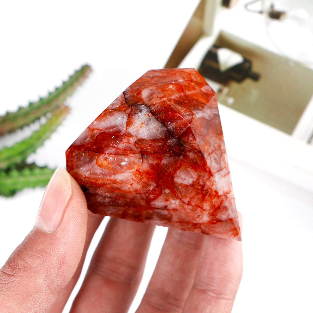 Natural Red gum flower carved diamond ornament Heal ing Gemstone Home Decor
