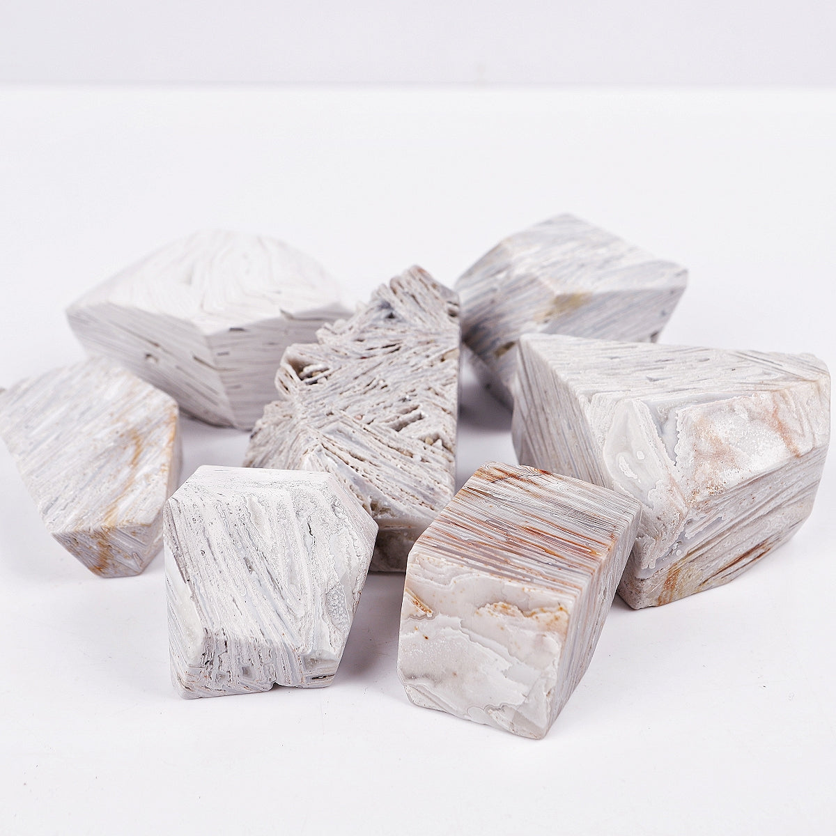 Natural White Mexican agate follows the shape Heal ing Gemstone Home Decor